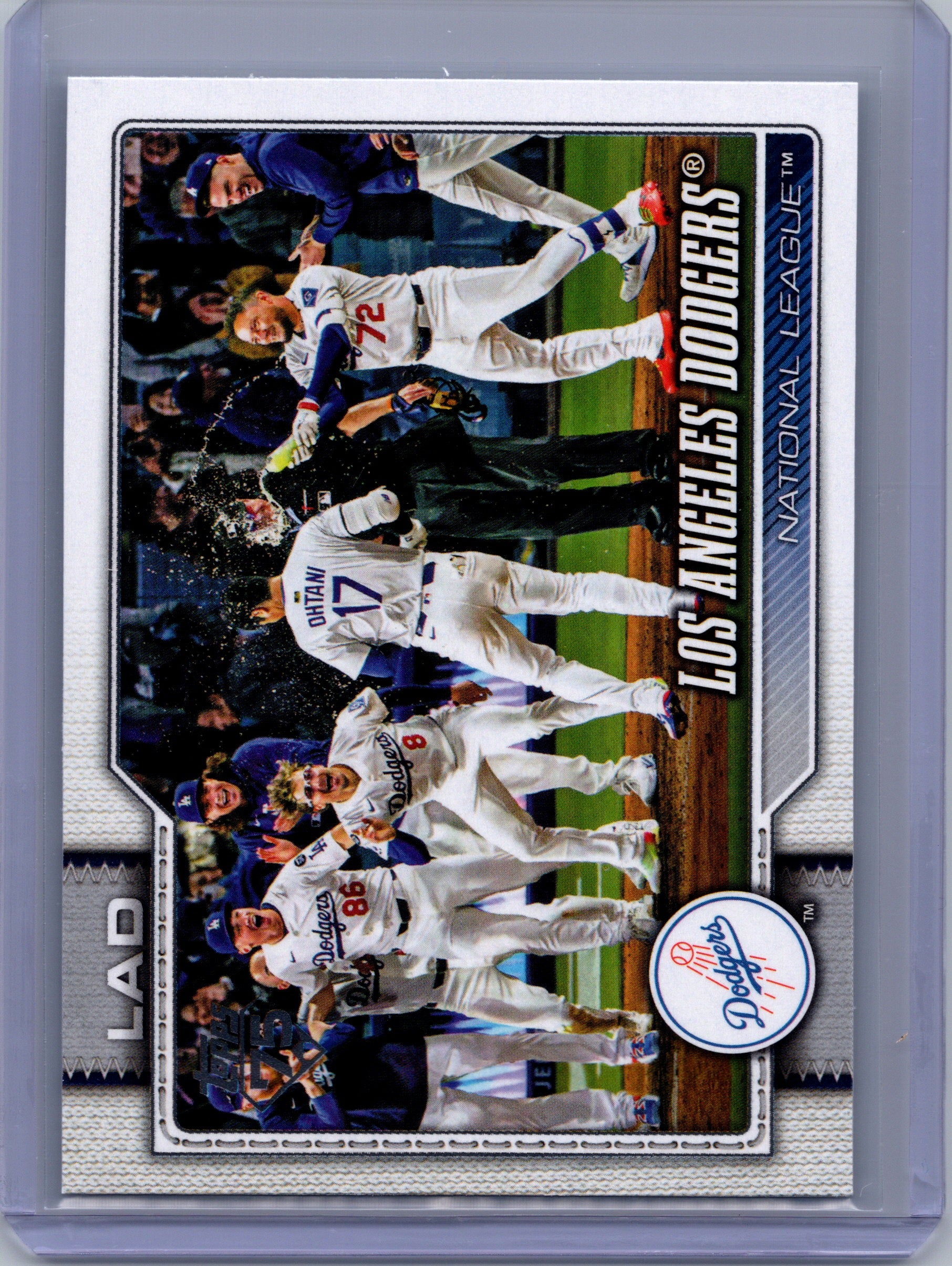 2026 Topps #256 Los Angeles Dodgers