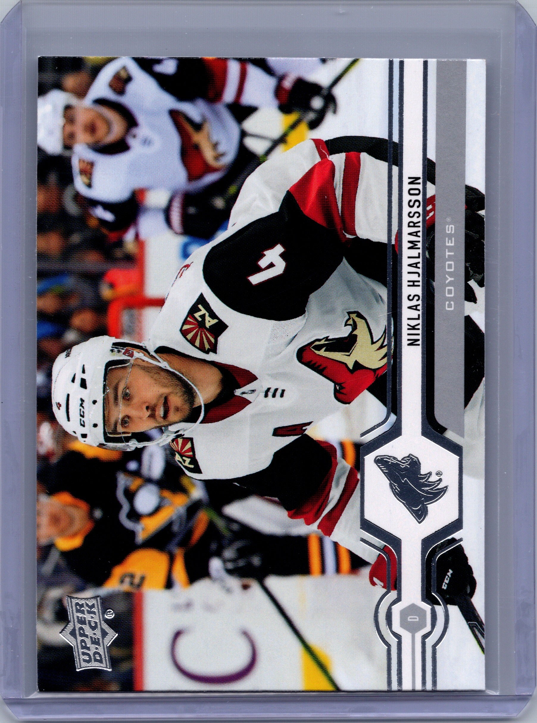 2019-20 Upper Deck #160 Niklas Hjalmarsson